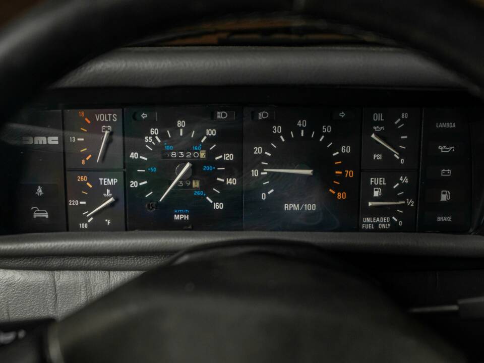Image 34/66 of DeLorean DMC-12 (1981)