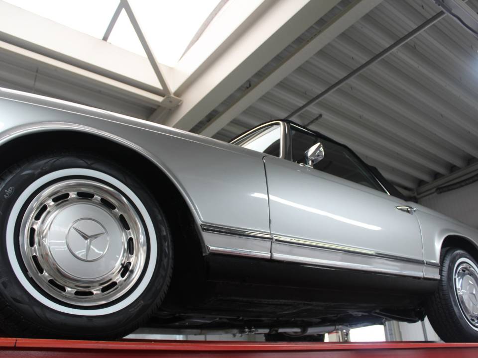 Bild 8/50 von Mercedes-Benz 280 SL (1969)