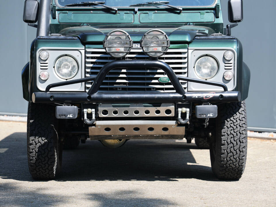 Afbeelding 10/38 van Land Rover 90 (1989)