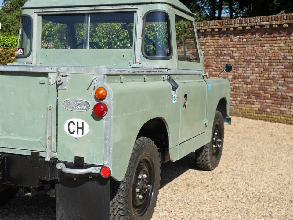 Image 26/50 of Land Rover 88 (1965)