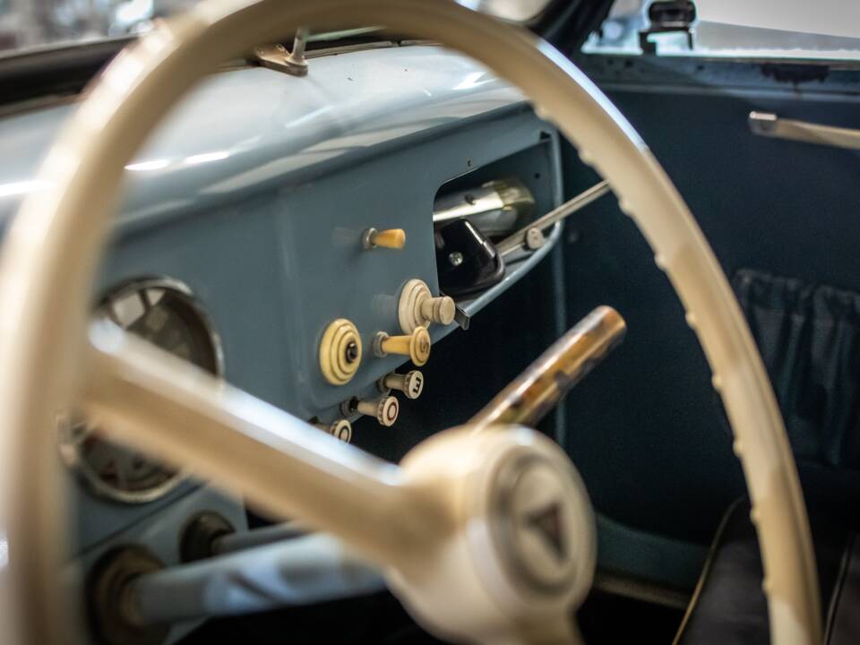 Bild 17/19 von Lloyd LP 600 (1957)