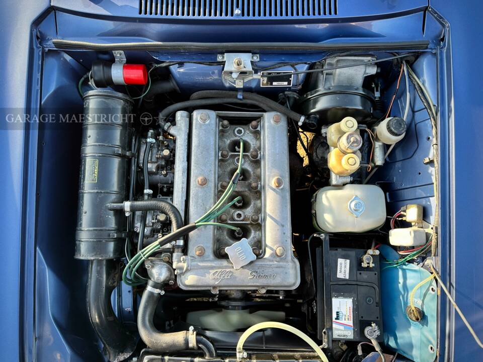 Afbeelding 53/99 van Alfa Romeo 2000 GT Veloce (1973)