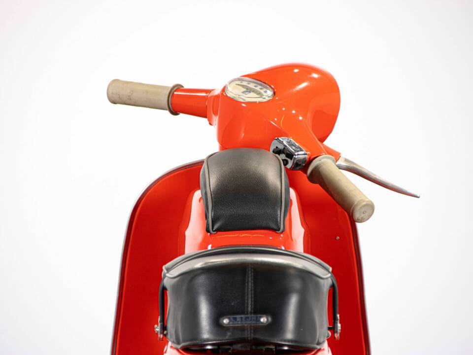 Immagine 13/49 di Piaggio Vespa 90 (1967)
