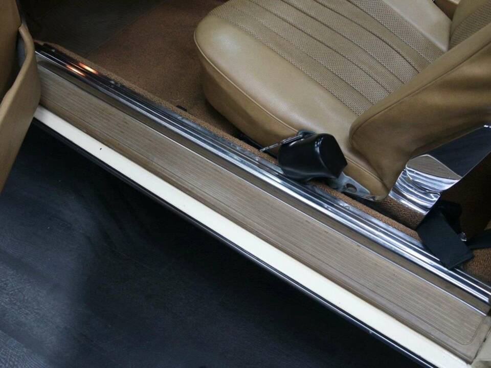 Image 11/50 de Mercedes-Benz 450 SL (1973)