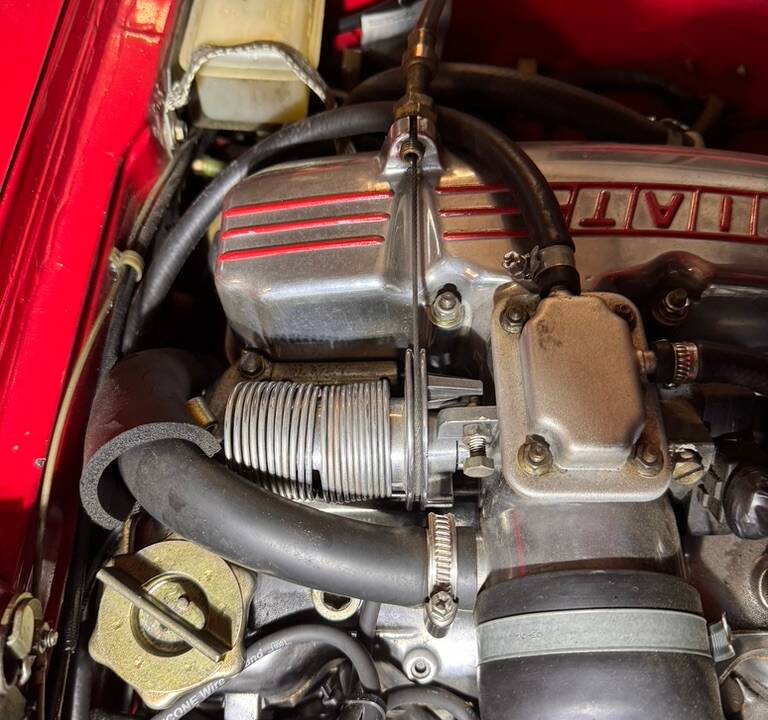 Afbeelding 46/100 van FIAT 124 Pininfarina Spidereuropa (1982)