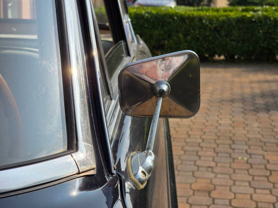 Image 22/38 of Lancia Flavia 1.8 (Pininfarina) (1963)