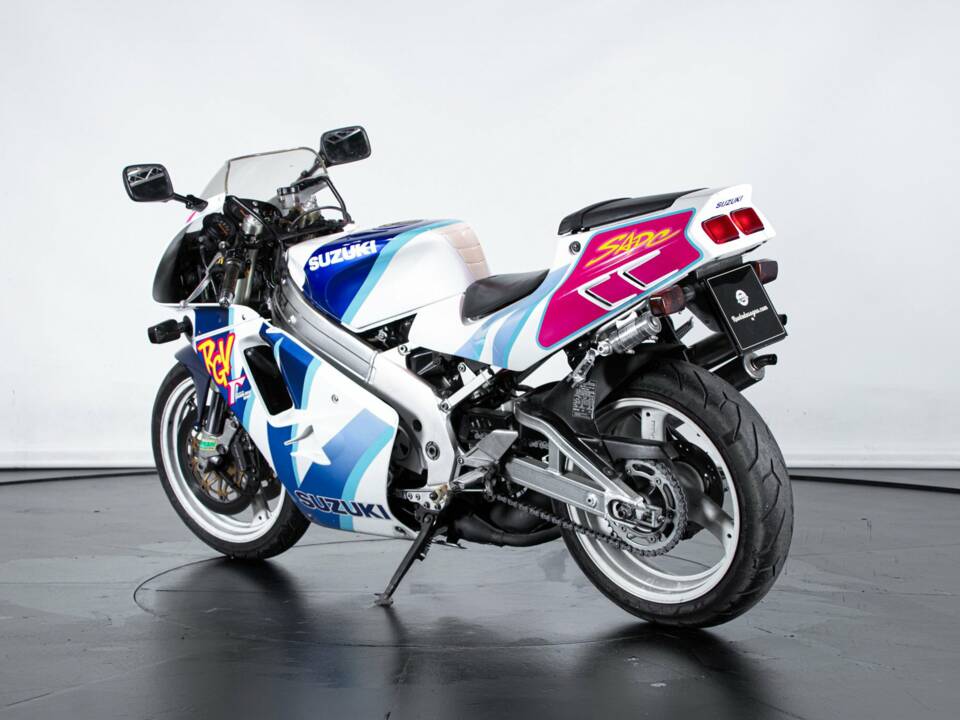 Image 2/50 of Suzuki DUMMY (1992)