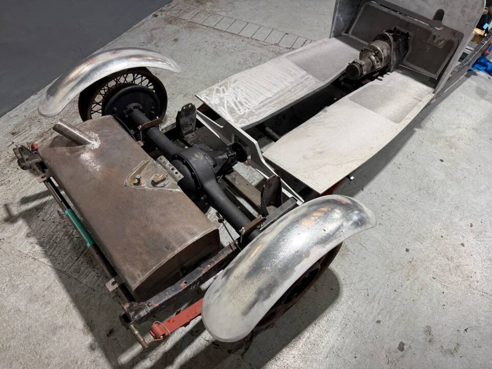 Image 3/25 of Rover 14 (1936)