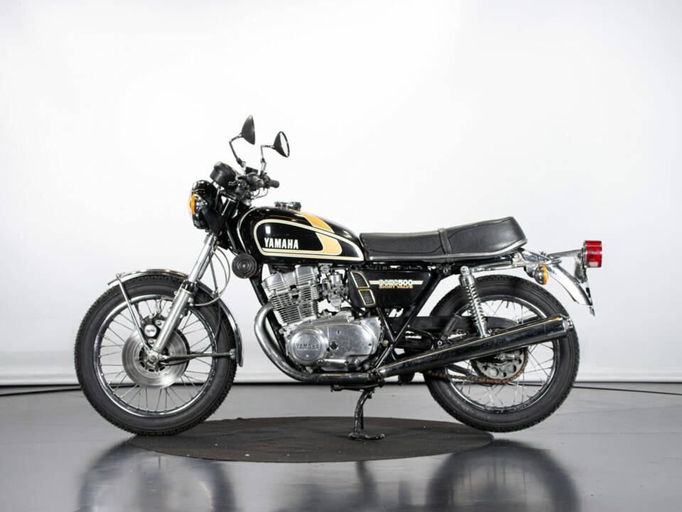 Bild 1/50 von Yamaha TX 500 (1976)