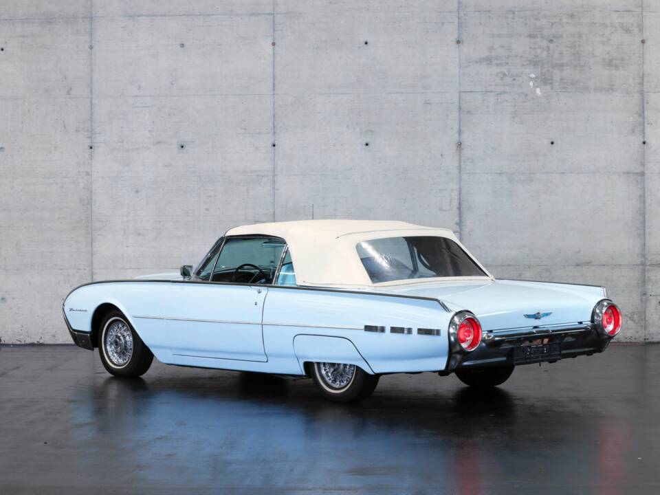 Immagine 2/50 di Ford Thunderbird (1962)