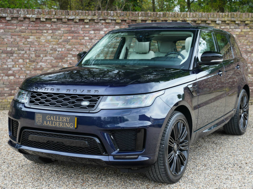 Image 32/50 of Land Rover Range Rover Sport P400e PHEV (2020)