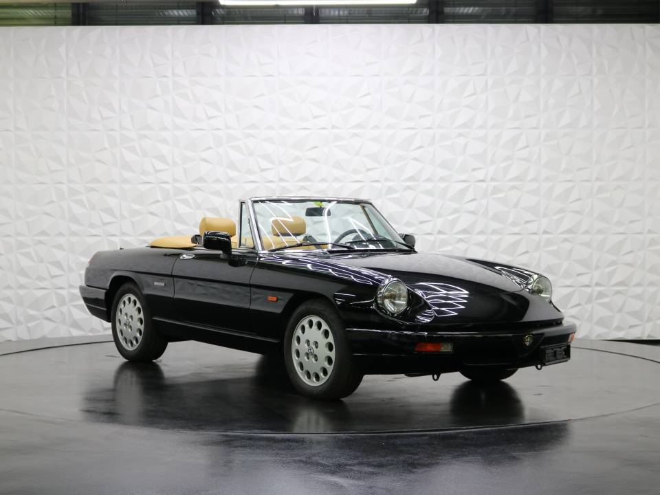 Imagen 7/38 de Alfa Romeo 2.0 Spider (1990)