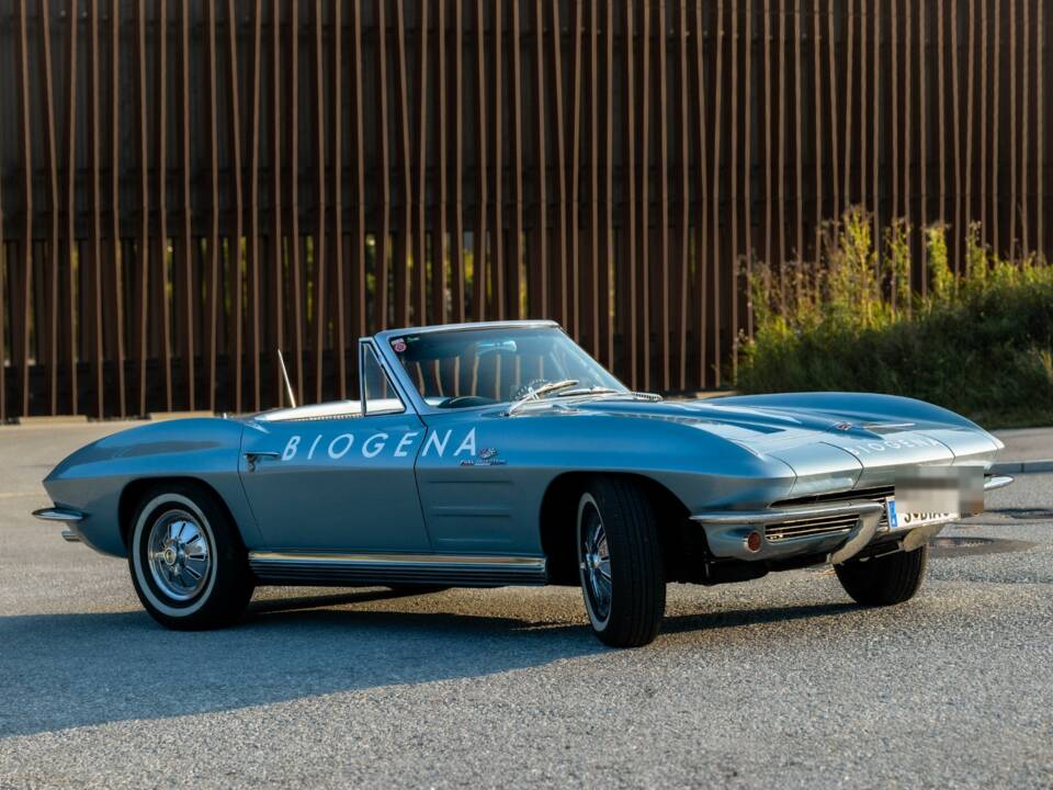 Image 4/35 of Chevrolet Corvette Sting Ray Convertible (1964)