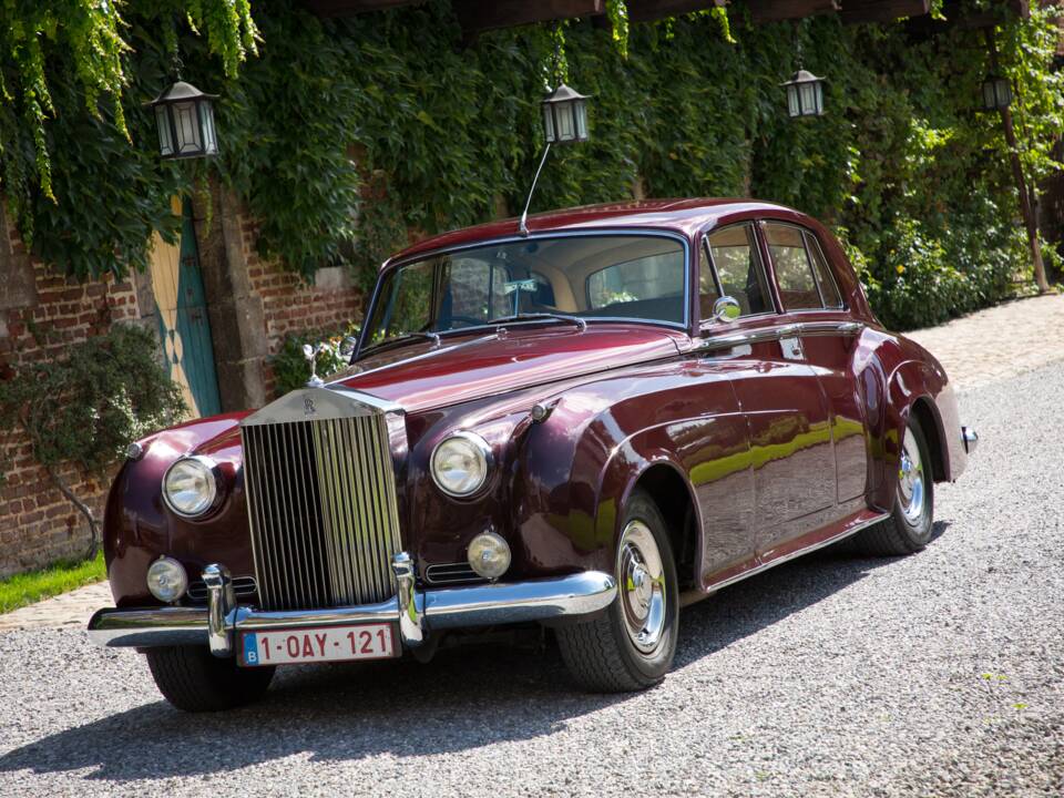 Image 8/52 of Rolls-Royce Silver Cloud II (1962)
