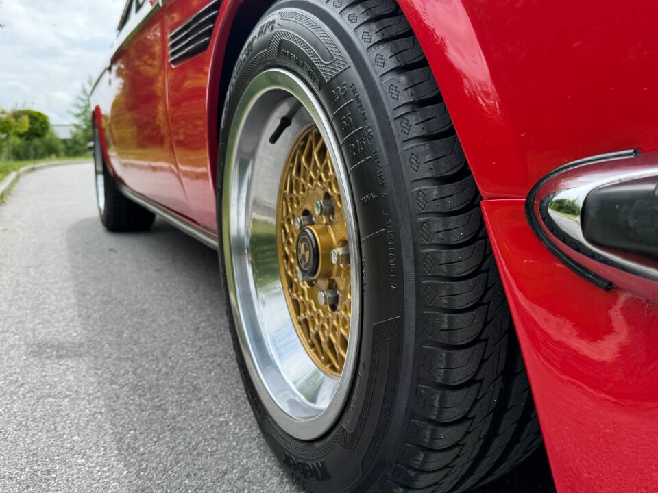 Image 15/73 of BMW 2,5 CS (1975)