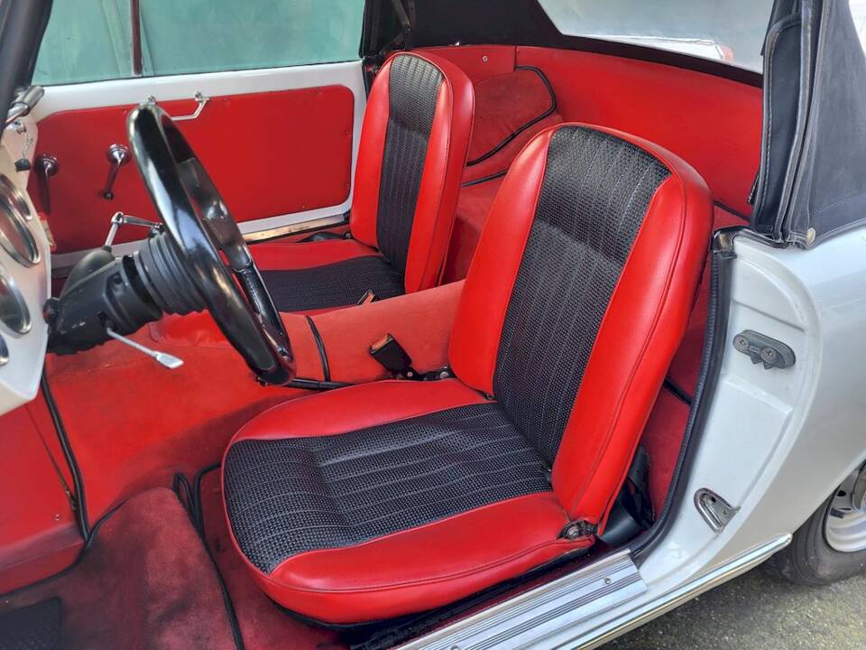 Immagine 19/33 di Innocenti Spider S (1963)