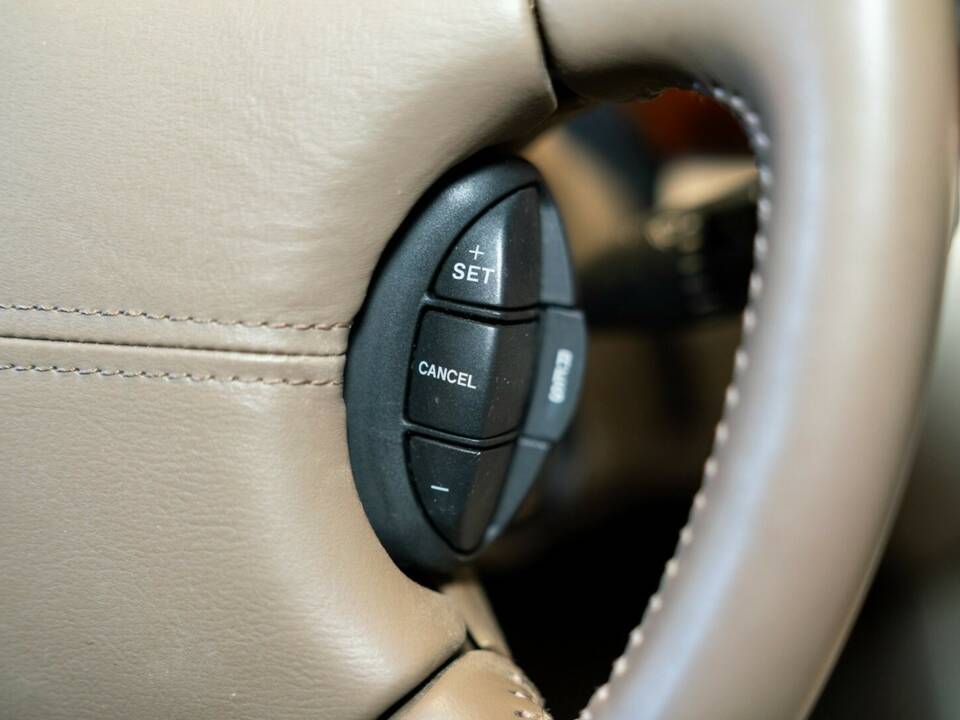 Bild 49/50 von Daimler Super V8 (1997)