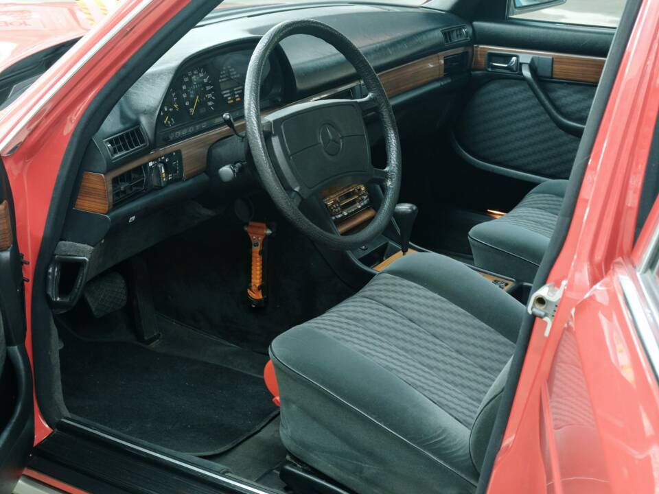 Bild 43/50 von Mercedes-Benz 500 SE (1987)