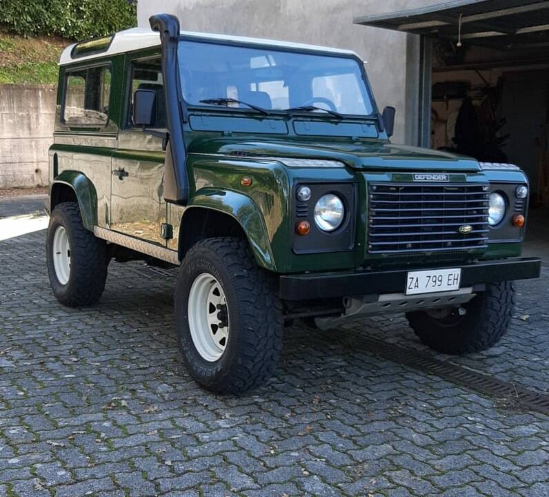 Image 1/34 of Land Rover Defender 90 Td5 (2000)