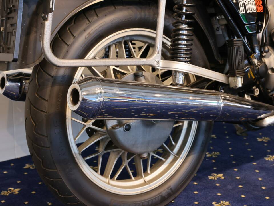 Image 16/28 of BMW R 100 RS (1978)