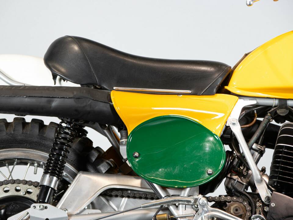 Image 37/50 de KTM DUMMY (1973)