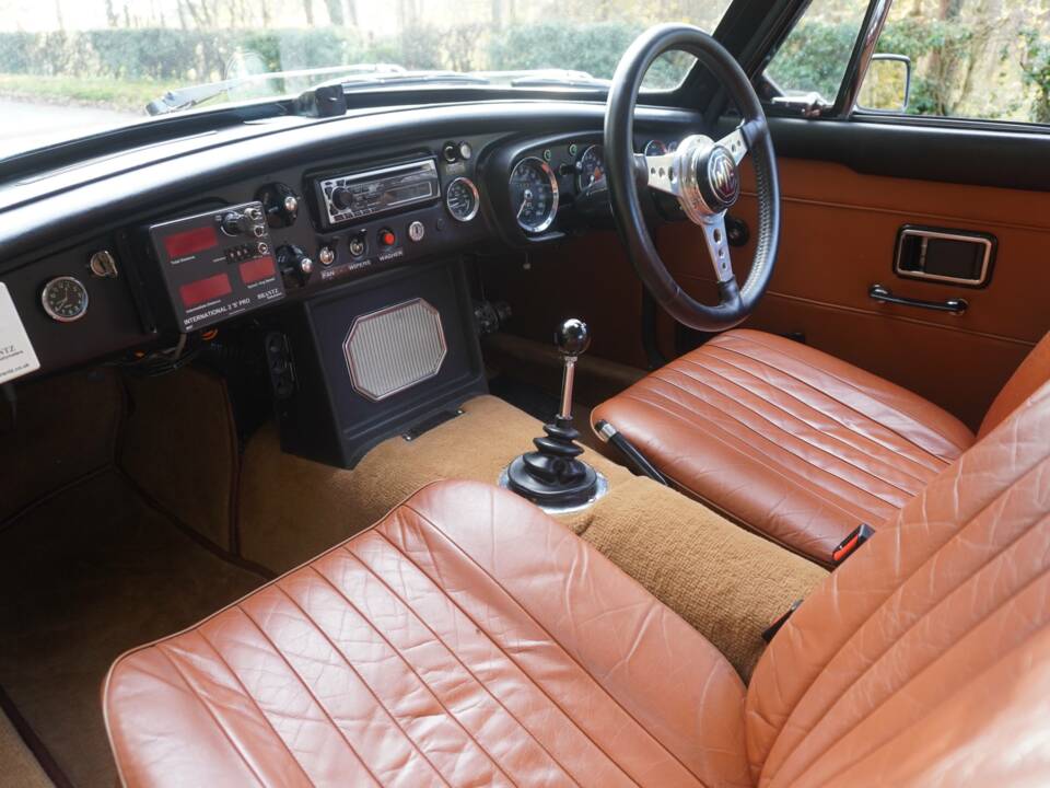 Bild 11/18 von MG MGC GT (1969)