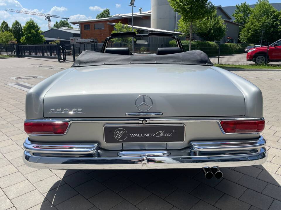 Image 8/47 of Mercedes-Benz 250 SE (1966)