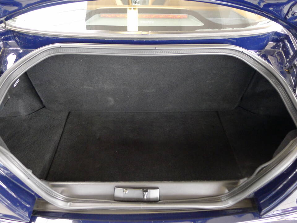 Image 16/41 of Ferrari 550 Maranello (2000)