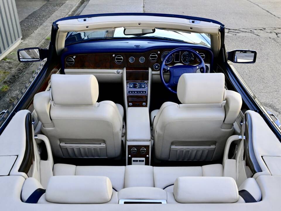 Bild 21/50 von Rolls-Royce Corniche V (2000)