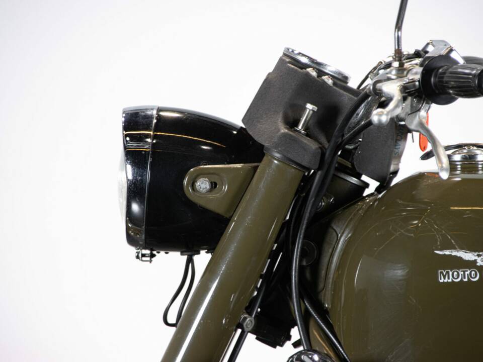 Bild 22/50 von Moto Guzzi Nuovo Falcone Militare (1973)