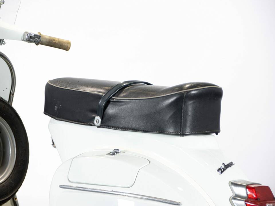 Bild 13/50 von Piaggio Vespa 125 Super (1966)