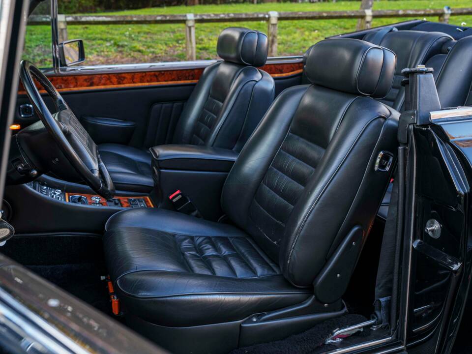 Bild 23/26 von Bentley Continental (1992)