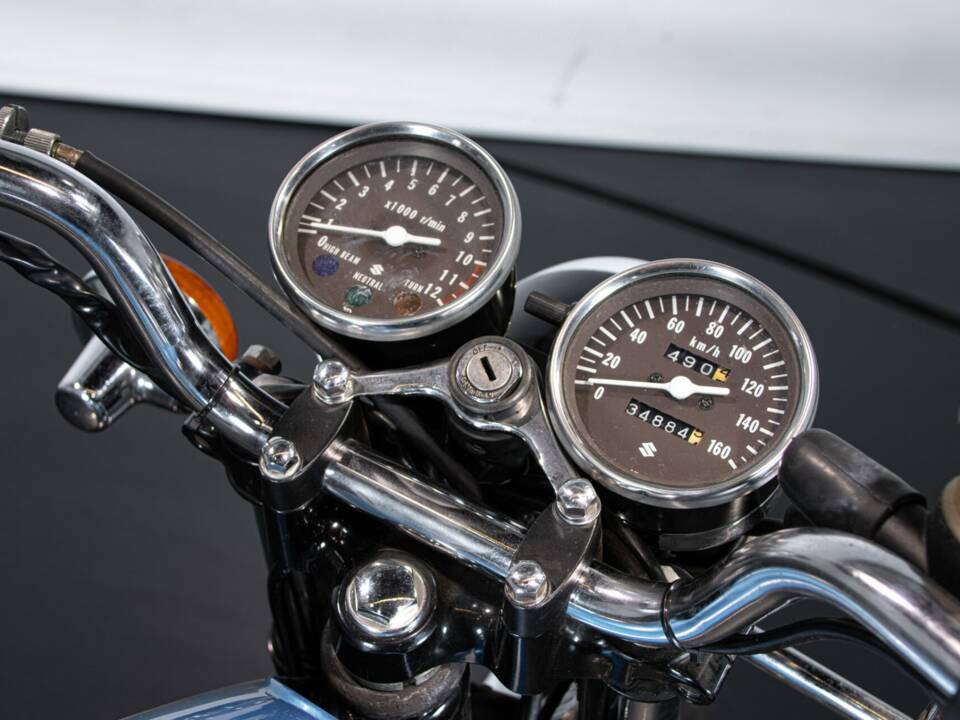 Bild 27/50 von Suzuki DUMMY (1979)