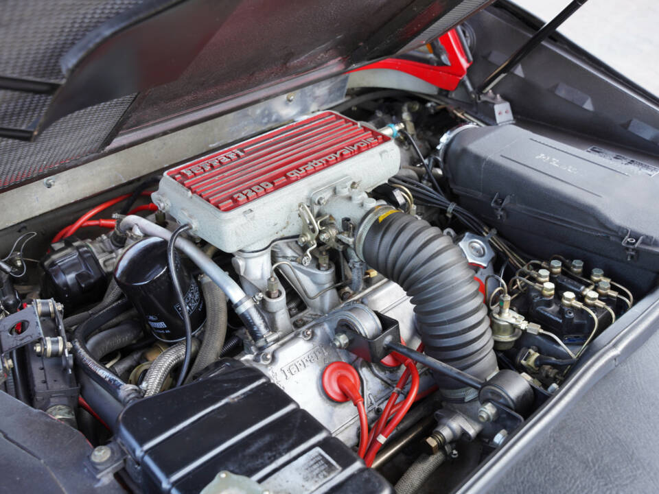 Image 48/50 of Ferrari 328 GTS (1989)