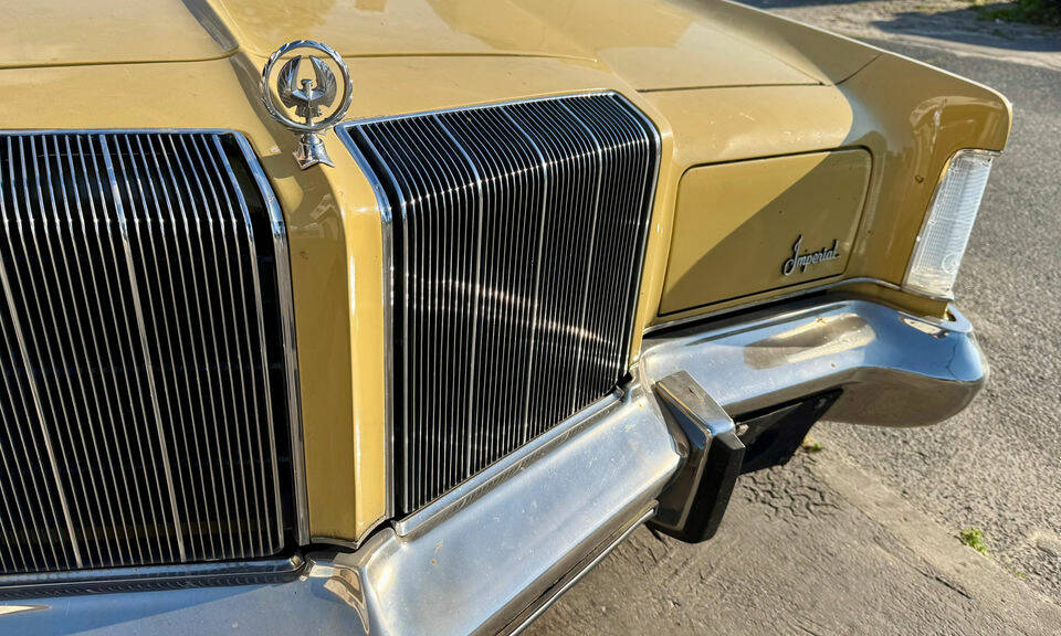 Imagen 3/5 de Imperial Le Baron Hardtop Coupé (1973)