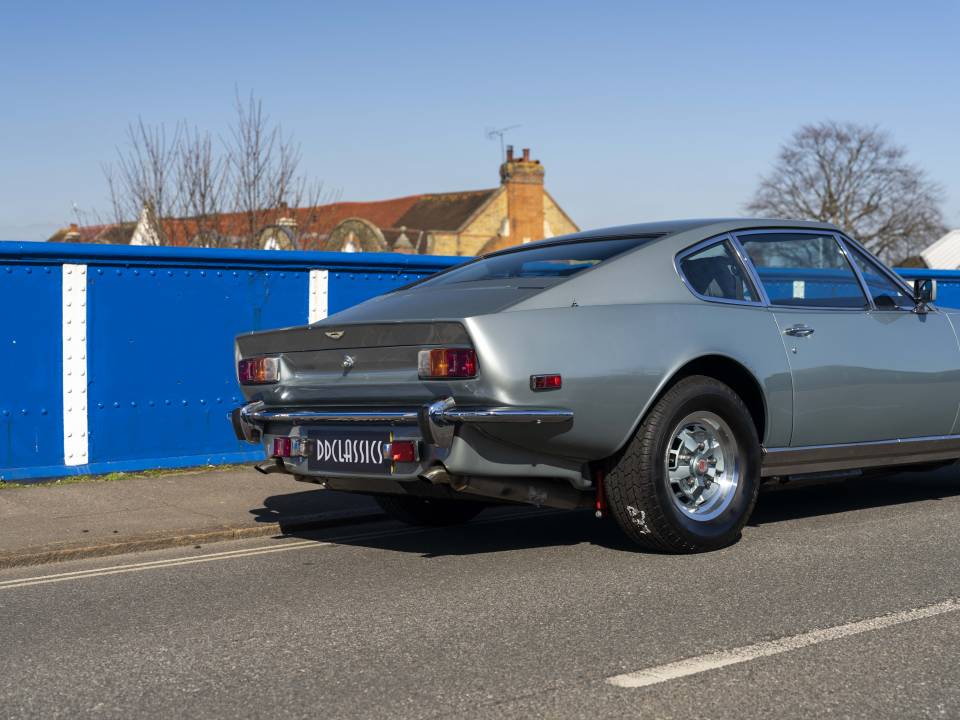 Image 13/28 of Aston Martin V8 &quot;Oscar India&quot; (1982)