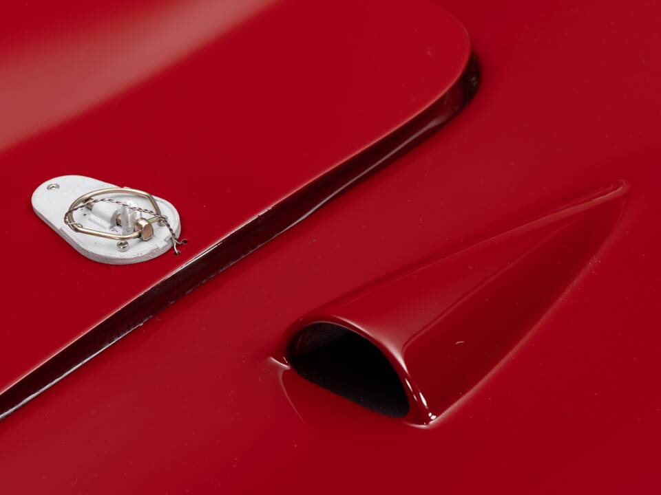 Bild 35/40 von Bizzarrini GT Strada 5300 (1965)