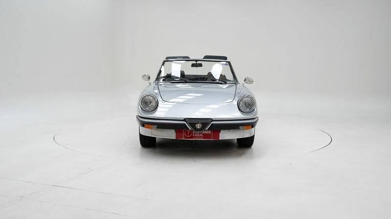 Imagen 5/15 de Alfa Romeo 2000 Spider (1984)