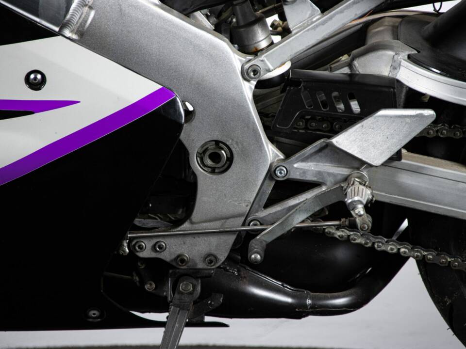 Afbeelding 19/45 van Suzuki RGV 250 Gamma (1992)