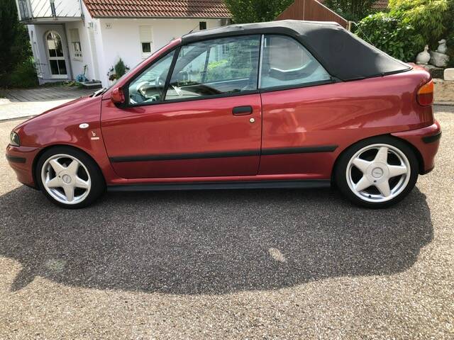 Bild 16/17 von FIAT Punto 90 ELX (1994)