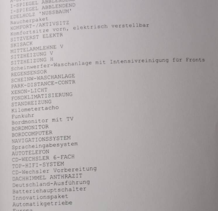 Image 40/41 of BMW 750i (2000)