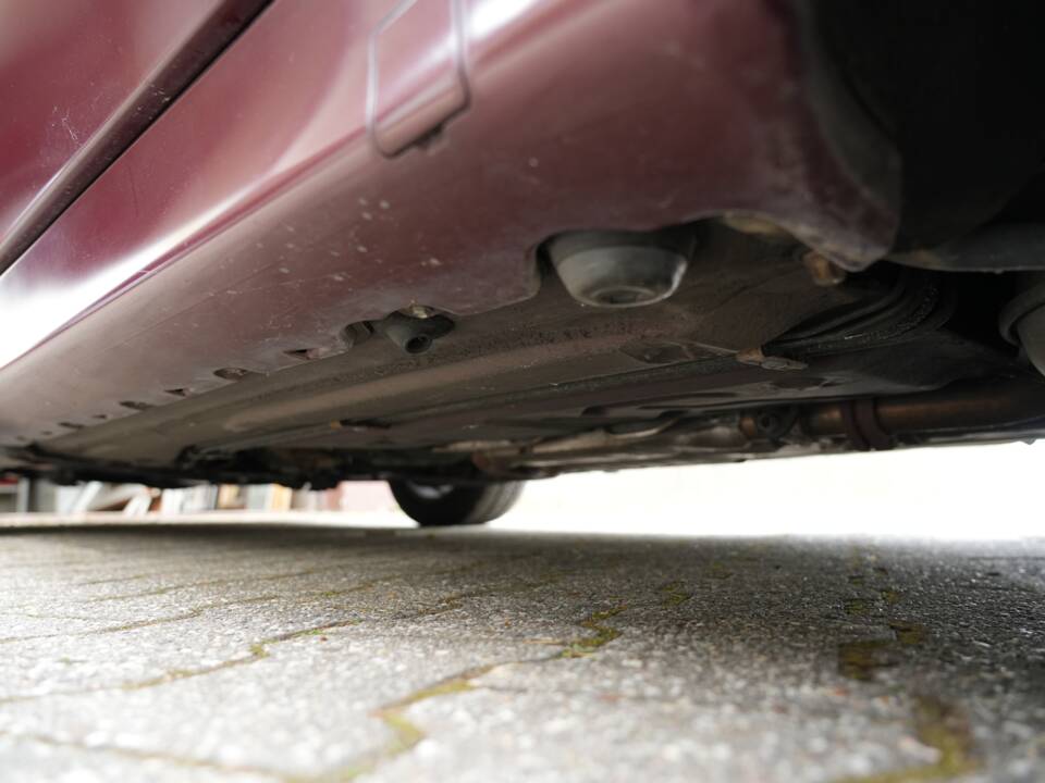 Image 12/95 of Mercedes-Benz 300 SL (1993)