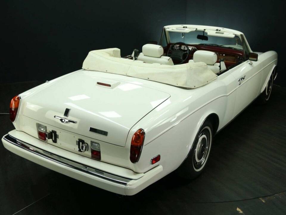 Image 48/50 of Rolls-Royce Corniche III (1991)