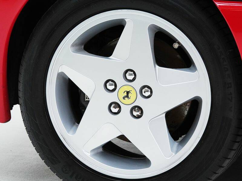 Afbeelding 11/15 van Ferrari 348 TB (1992)