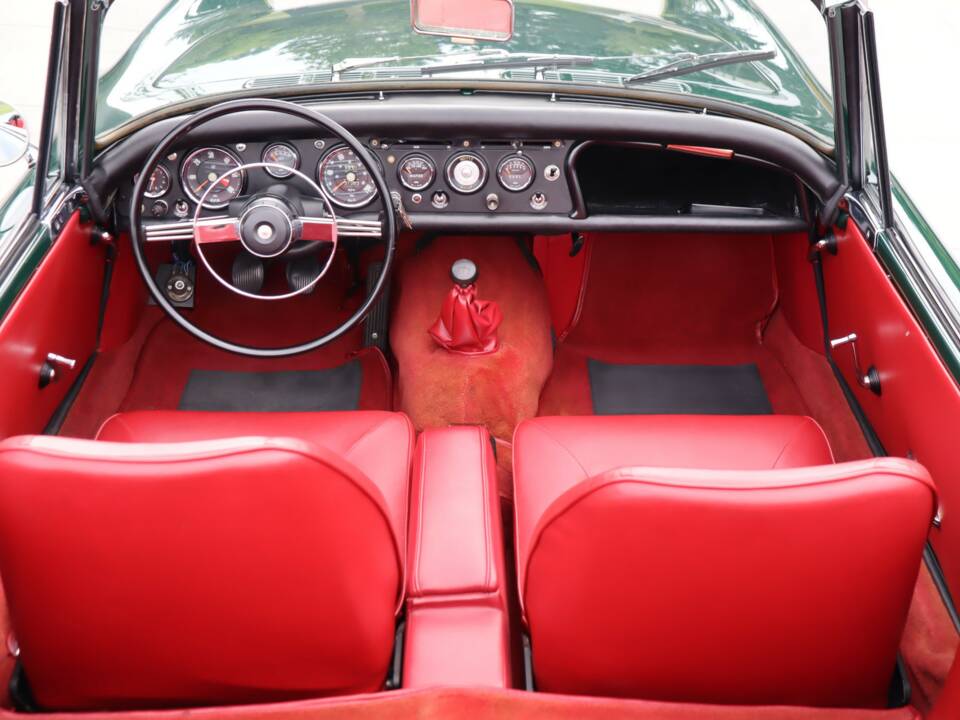 Image 26/50 of Sunbeam Alpine Mk IV (1965)
