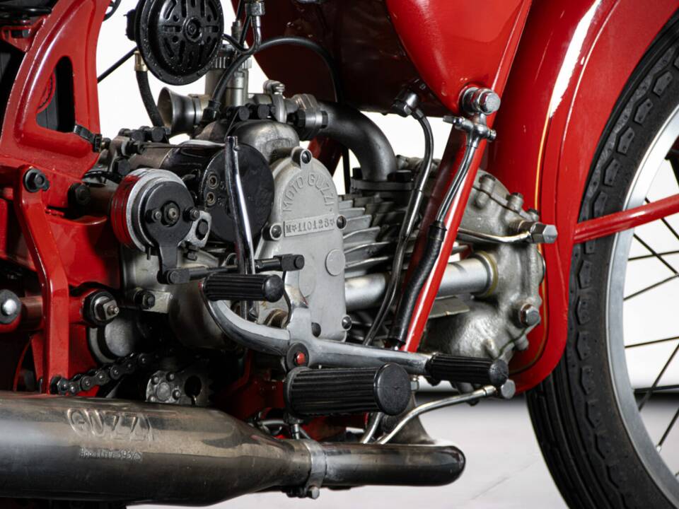 Bild 29/50 von Moto Guzzi Airone Sport (1954)