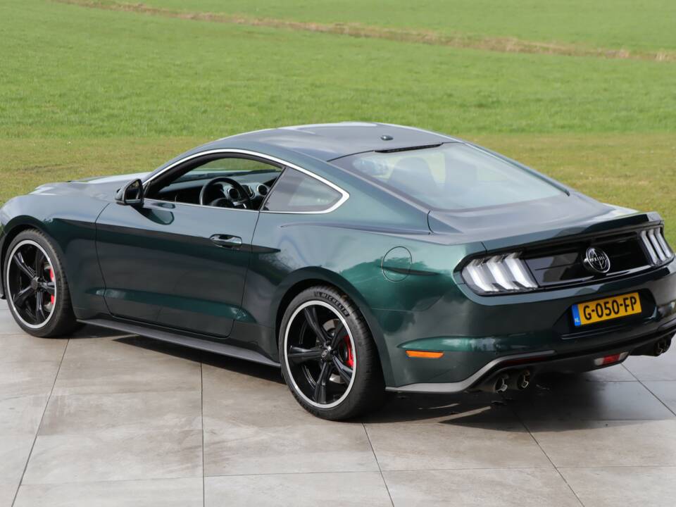 Immagine 2/50 di Ford Mustang GT 5.0 V8 Fastback (2019)