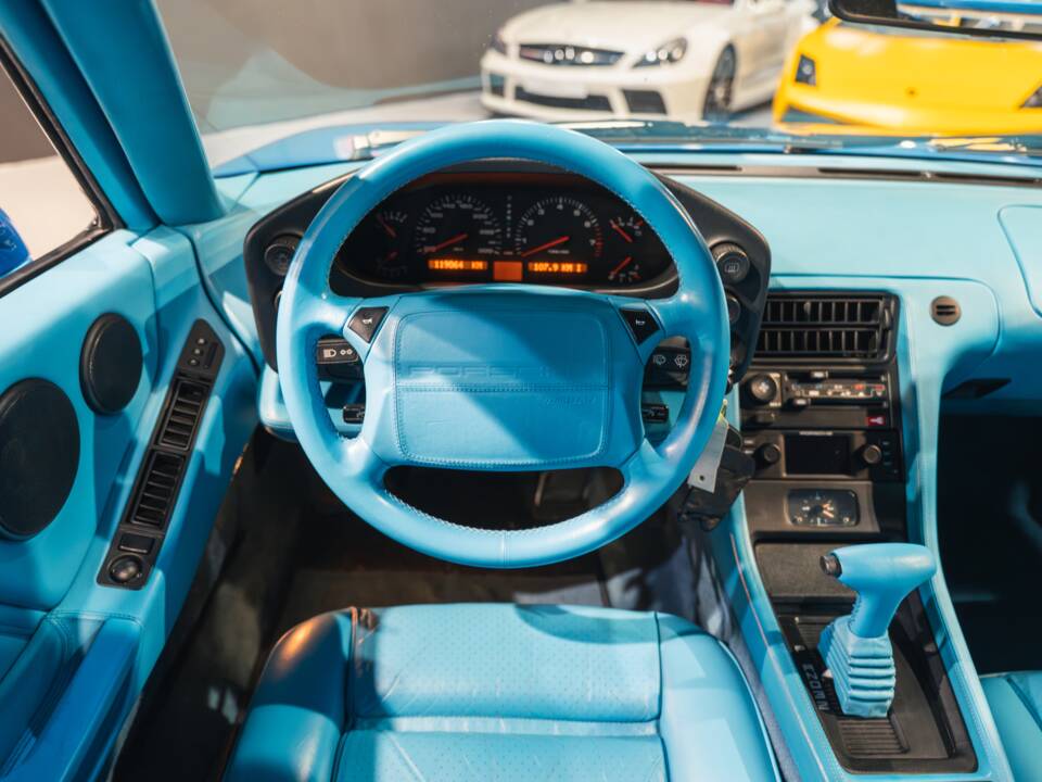Image 20/33 of Porsche 928 GTS (1992)