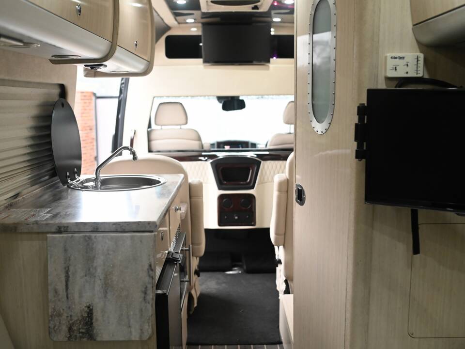 Immagine 17/34 di Mercedes-Benz Sprinter 515 CDI (2014)