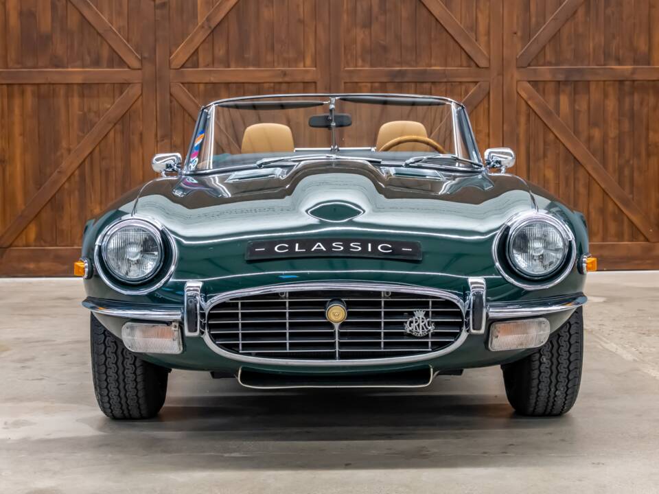 Image 3/34 de Jaguar Type E V12 (1972)